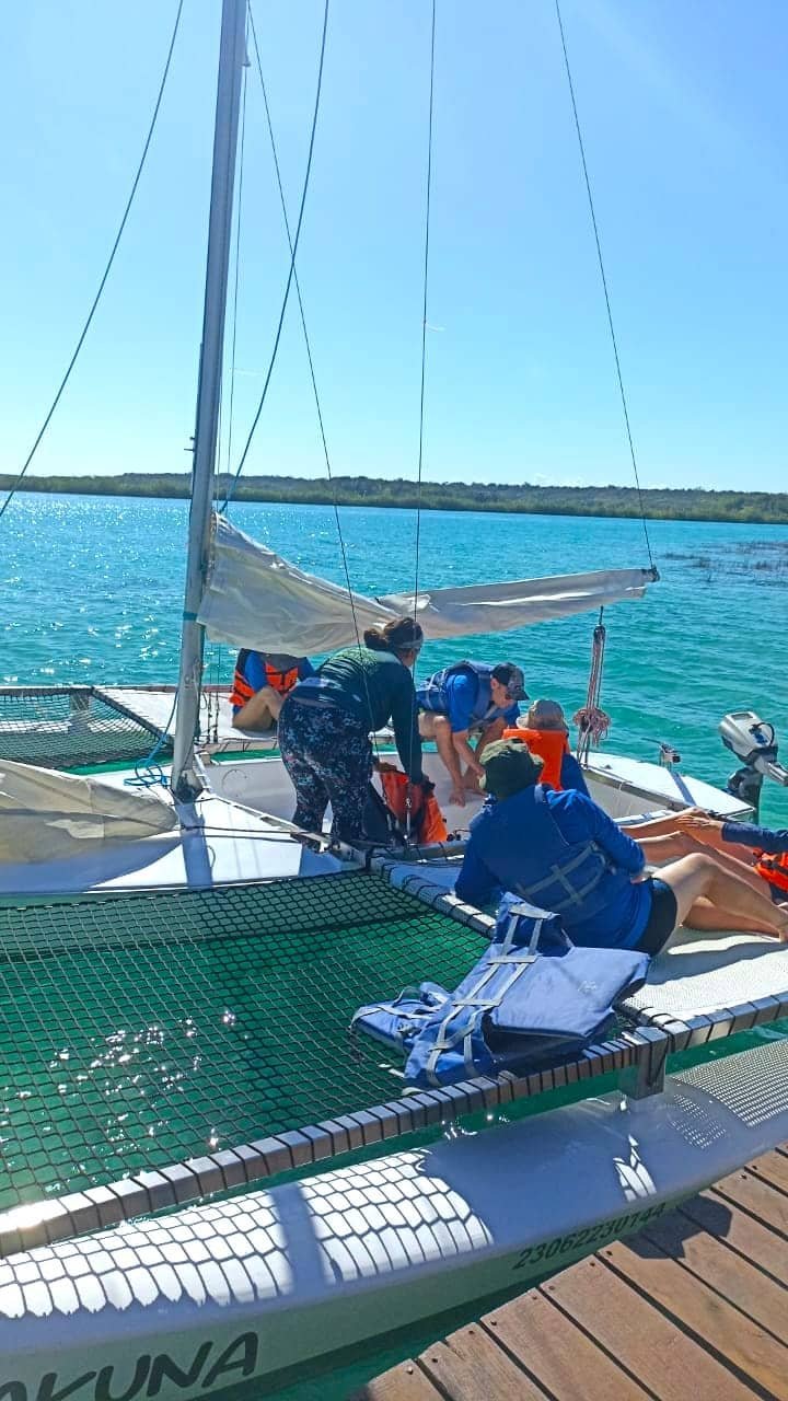 Hakuna Sailing Bacalar Esnorquel
